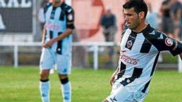 <b>UN FIJO. </b>Desde que llegara en verano, Reyes se ha convertido en el dueño del lateral izquierdo.