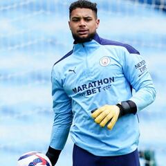 Manchester City destaca las mejores atajadas de Zack Steffen