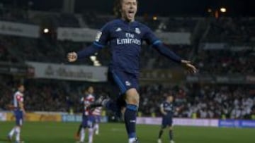 Modric celebra su gol al Granada.