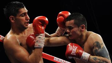 Amir Khan y Marcos Maidana durante su combate de 2010.