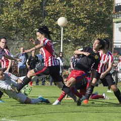 El Atlético gana al Athletic y sigue líder de la Liga Iberdrola