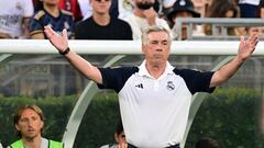 Real Madrid's Italian coach Carlo Ancelotti (C) gestures on the touchline during the friendly football match between Real Madrid and AC Milan at the Rose Bowl in Pasadena, California, on July 23, 2023. (Photo by Frederic J. BROWN / AFP)