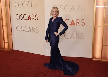 Marlee Matlin posa en la alfombra roja del Dolby Theatre.