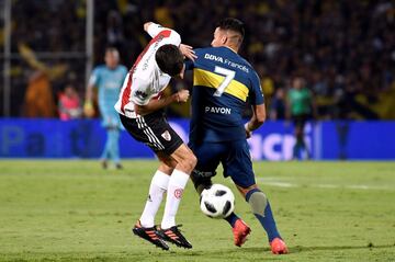 Cristian Pavón e Ignacio Fernández.