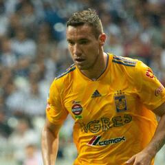 Dueñas es llevado al hospital tras Clásico Regio de 'Semis'