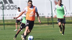 Santos Borré volvería a ser titular luego de siete meses