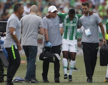 Atlético Nacional ganó con goles de Barcos y Vladimir