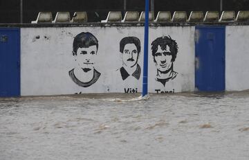 El Real Oviedo no ha podido entrenarse hoy en El Requexón debido a las inundaciones en la ciudad deportiva causadas por las continuas lluvias de estos días en Asturias.