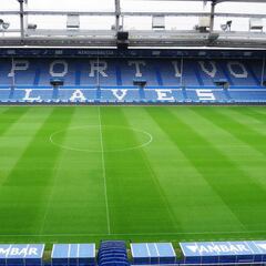 Los estadios europeos que no serían aceptados en la Liga MX
