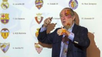 El profesor Gay de Liébana durante su exposición.