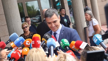 El presidente del Gobierno en funciones, Pedro Sánchez, a su salida del tanatorio La Paz para despedir a María Teresa Campos, a 05 de septiembre de 2023, en Madrid (España).
TANATORIO;FAMOSOS;CAMPOS
José Ruiz / Europa Press
05/09/2023