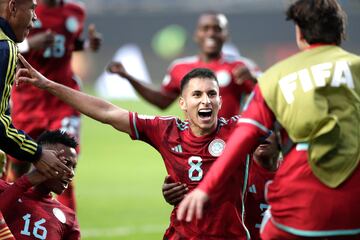 Con goles de Óscar Cortes y Gustavo Puerta, el equipo nacional logró darle la vuelta al marcador para iniciar la Copa del mundo con un triunfo.