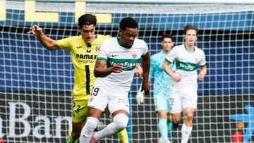 Diang vivió el año más amargo de Arbeloa