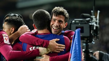 Sergi Roberto, jugador del Barcelona, celebra dos goles ante Almería.