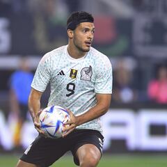 DT de Fulham defiende a Raúl Jiménez