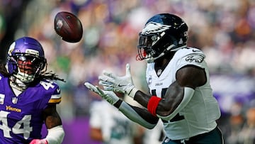 Eagles without key offensive piece for Giants rematch