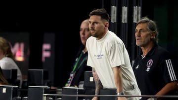 FORT LAUDERDALE, FLORIDA - APRIL 03: Lionel Messi #10 of Inter Miami looks on from the sidelines during the first half in the game against Monterrey in the quarterfinals of the Concacaf Champions Cup - Leg One at Chase Stadium on April 03, 2024 in Fort Lauderdale, Florida.   Megan Briggs/Getty Images/AFP (Photo by Megan Briggs / GETTY IMAGES NORTH AMERICA / Getty Images via AFP)