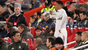 LIVERPOOL, ENGLAND - NOVEMBER 04: Trent Alexander-Arnold of Real Madrid prepares to come on as a substitute during the UEFA Champions League 2025/26 League Phase MD4 match between Liverpool FC and Real Madrid C.F. at Anfield on November 04, 2025 in Liverpool, England. (Photo by Carl Recine/Getty Images)