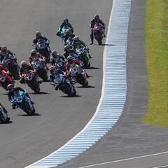 Bulega amenaza el dominio de Bautista y Razgatlioglu