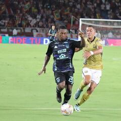 Junior comienza mal en Barranquilla, cae con Águilas