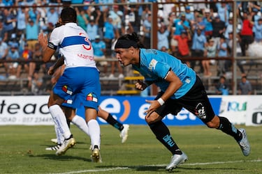 De goleador a promisorio técnico: “Trato de ser un papá”