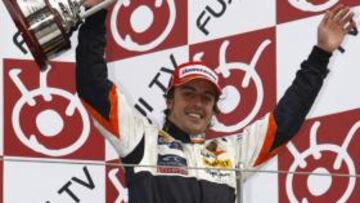 <b>LA SEGUNDA.</b> El piloto asturiano ha logrado su segunda victoria consecutiva de la temporada.