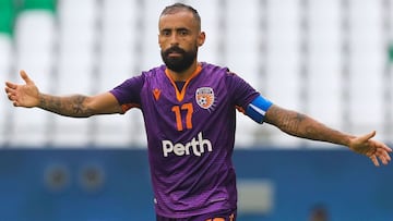 Perth&#039;s forward Diego Castro reacts during the AFC Champions League group F football match between Australia&#039;s Perth Glory and China&#039;s Shanghai Shenhua on November 18, 2020, at the Education Stadium in the Qatari city of Ar-Rayyan. (Photo b