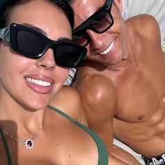 Georgina y Cristiano, las fotos de sus vacaciones en alta mar