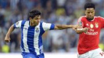 Medios ingleses afirman que visores de los Citizens acudieron al partido entre Porto y Benfica para seguir de cerca al jugador mexicano recién llegado a Portugal.