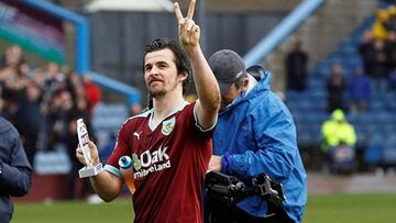 Barton deja el Burnley tras la sanción por apuestas ilegales