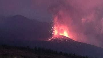 23/09/21 VOLCAN EN ERUPCION EN LA ISLA DE LA PALMA