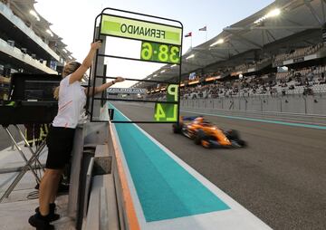 Homenaje a Alonso en su último gran premio