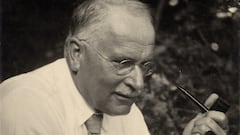 Carl Jung, psicólogo: “La soledad no proviene de no tener gente alrededor, sino de ser incapaz de comunicar cosas”