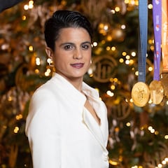 “Cada año empieza una nueva María, por eso las medallas están en un cajón”