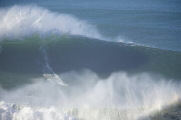 TUDOR Nazaré Tow Surfing Challenge presented by Jogos Santa Casa. 