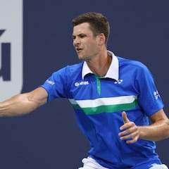 Hurkacz se cita con Sinner en una final muy joven