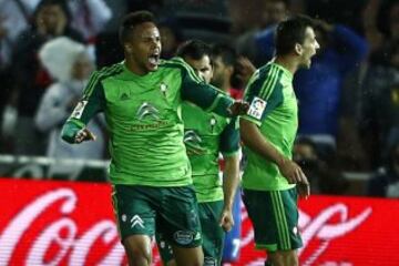 1-1. Bongonda celebró el gol del empate.
