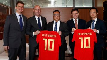 Chen Yansheng se cita con Rubiales en Las Rozas