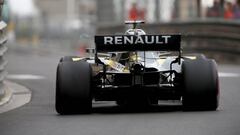 MONTE-CARLO, MONACO - MAY 23: Daniel Ricciardo of Australia driving the (3) Renault Sport Formula One Team RS19 on track during practice for the F1 Grand Prix of Monaco at Circuit de Monaco on May 23, 2019 in Monte-Carlo, Monaco. (Photo by Charles Coates/Getty Images)