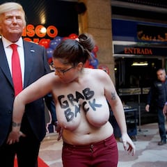 Femen la lía en la presentación de Trump en el Museo de Cera