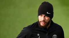 Paris Saint-Germain&#039;s Brazilian forward Neymar takes part in a training session in Saint-Germain-en-Laye, west of Paris, on March 3, 2020, on the eve of the French Cup football match between Paris Saint-Germain (PSG) and Lyon. (Photo by FRANCK FIFE /