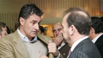 Torres dice que si Míchel no se ve capaz, debería irse