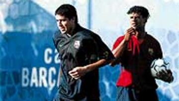 <b>EN APUROS</B>. Al Barça le falta una plaza de extranjero y Riquelme lo es.