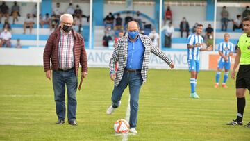 Barritos puso fin en Viveiro a 30 años en el Deportivo.