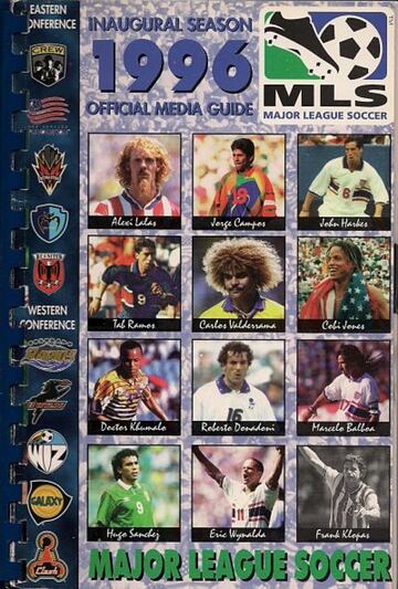 Guía de prensa inaugural de la MLS en 1996. La liga estaba conformada por 10 equipos: San Jose Clash, LA Galaxy, Colorado Rapids, Kansas City Wiz, Dallas Burn, Columbus Crew, Tampa Bay Mutiny, D.C. United, Metro Stars y New England Revolution.   