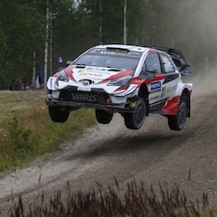 Ott Tanak se escapa y sus compañeros fallan