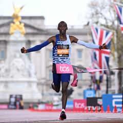 Así era Kelvin Kiptum: 270 km, una granja y los límites humanos