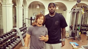 LeBron y su nuevo compañero de entrenamiento: Mark Wahlberg