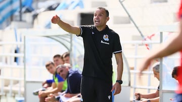 SAN SEBASTIÁN, 25/04/2025.- El entrenador de la Real Sociedad B, Sergio Francisco, se hará cargo del primer equipo a partir de la próxima temporada, en sustitución de Imanol Alguacil, ha informado el club. La Real Sociedad ha informado este viernes de que, una vez que Alguacil comunicó ayer su decisión de no renovar el contrato, será Sergio Francisco el que dirigirá al primer equipo del conjunto txuri urdin. EFE/Real Sociedad ***SOLO USO EDITORIAL/SOLO DISPONIBLE PARA ILUSTRAR LA NOTICIA QUE ACOMPAÑA (CRÉDITO OBLIGATORIO)***
