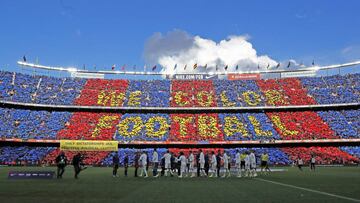 Mosaico al inicio del Barcelona-Real Madrid.